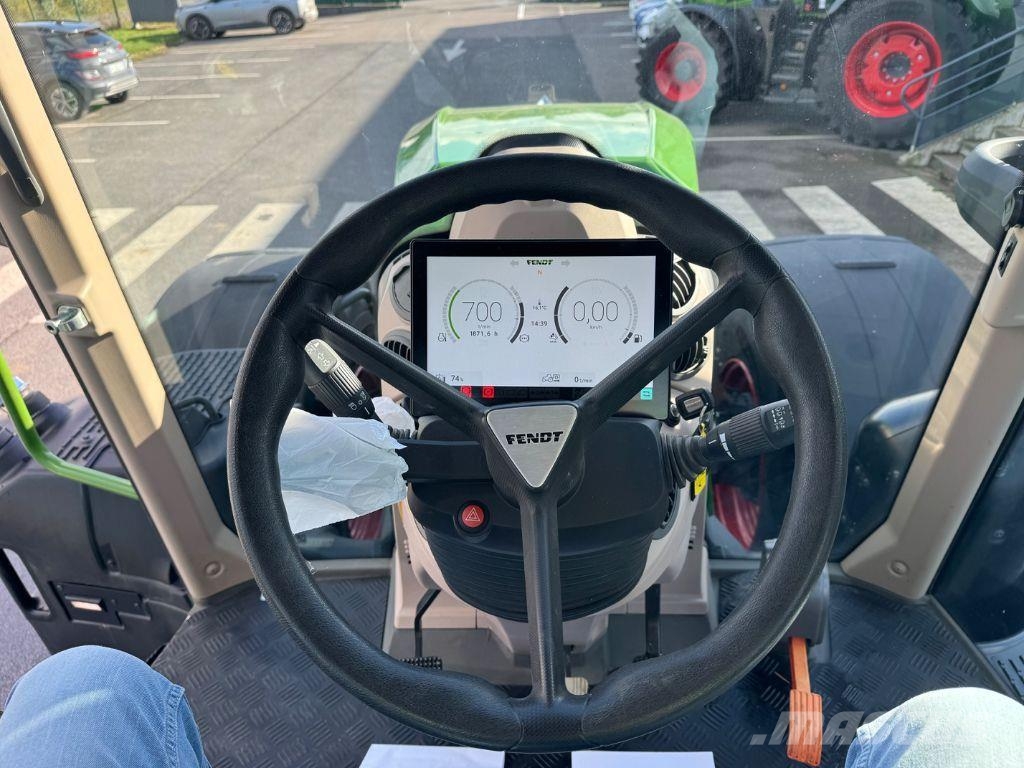 Fendt 724 POWER + GEN7 トラクター