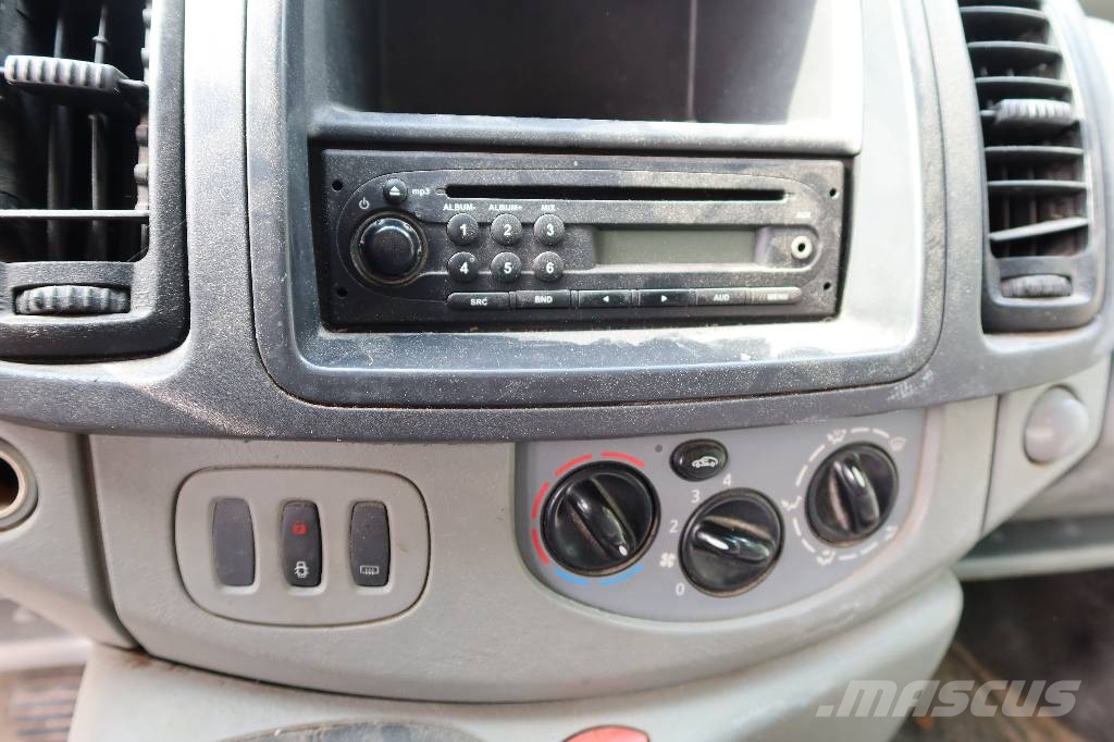 Opel VIVARO Gesloten bedrijfswagens