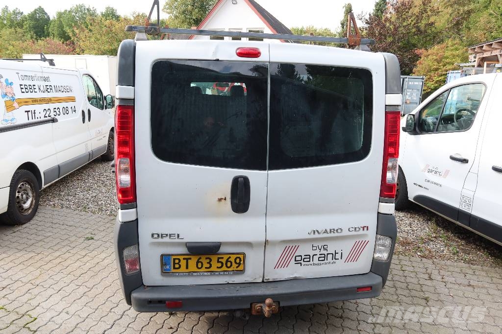 Opel VIVARO Gesloten bedrijfswagens