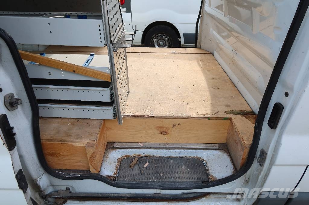 Opel VIVARO Gesloten bedrijfswagens