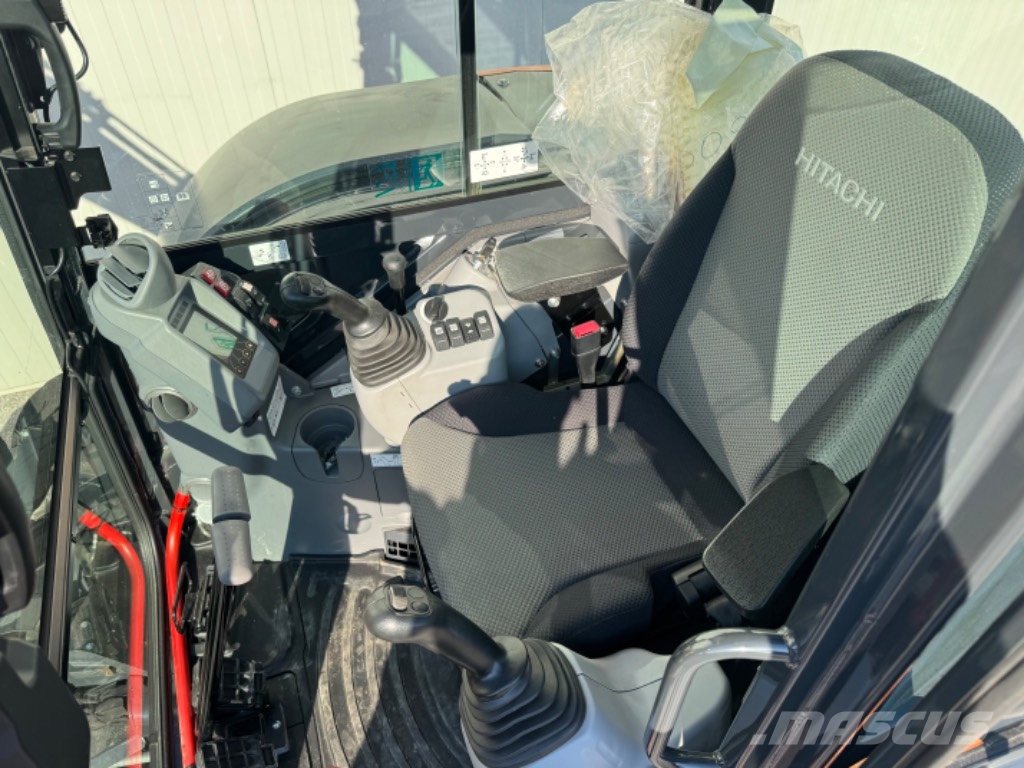 Hitachi ZX 65 USB-6 حفارات صغيرة أقل من 7 طن (حفارات صغيرة)