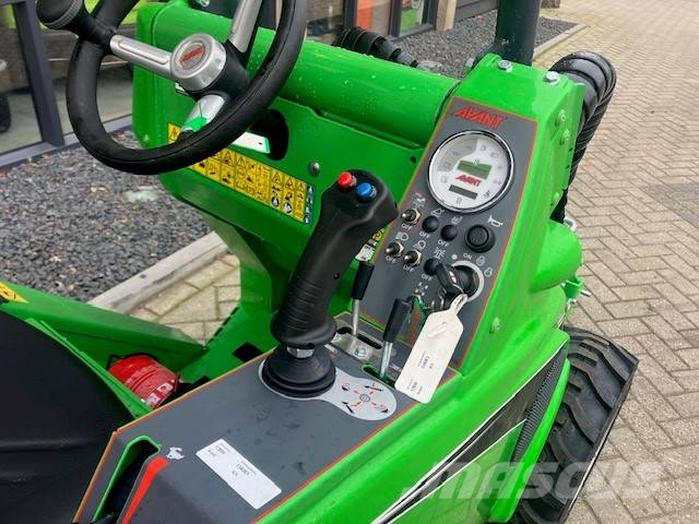 Avant 423 TDL لوادر صغيرة