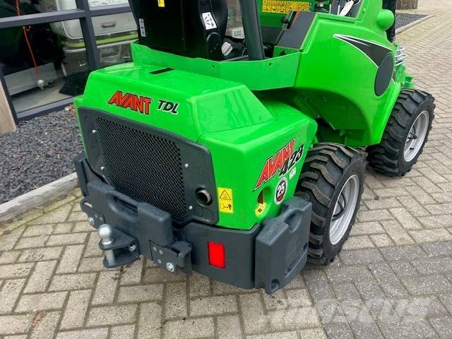 Avant 423 TDL لوادر صغيرة