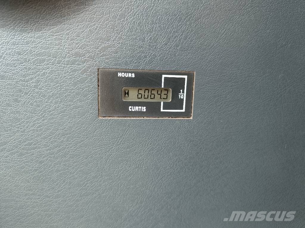 Hyundai R 145 Pásová rýpadla