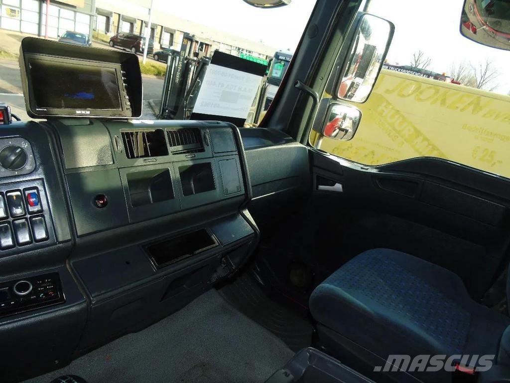 MAN TGA 41.440 8X4 + HIAB 166 E-3 HIPRO + REMOTE + HOO Hook lift trucks