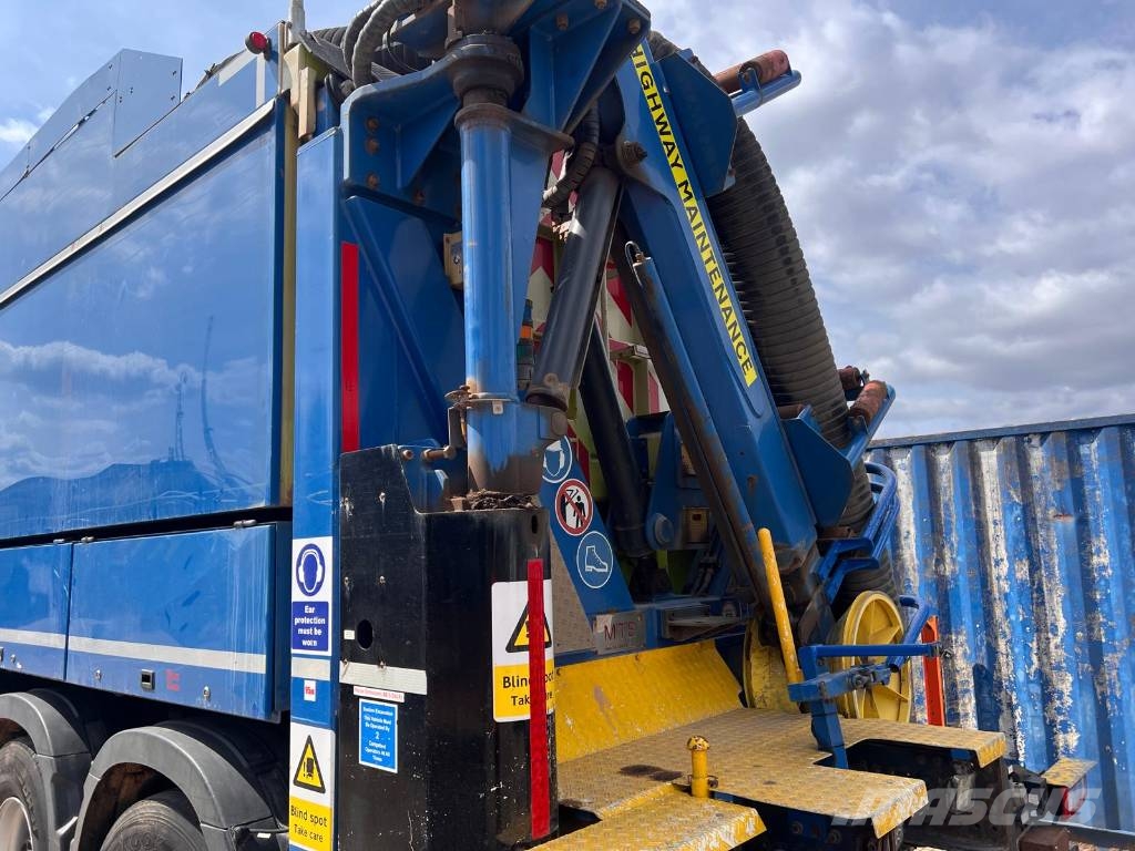 Volvo FMX 500 Camiones aspiradores/combi