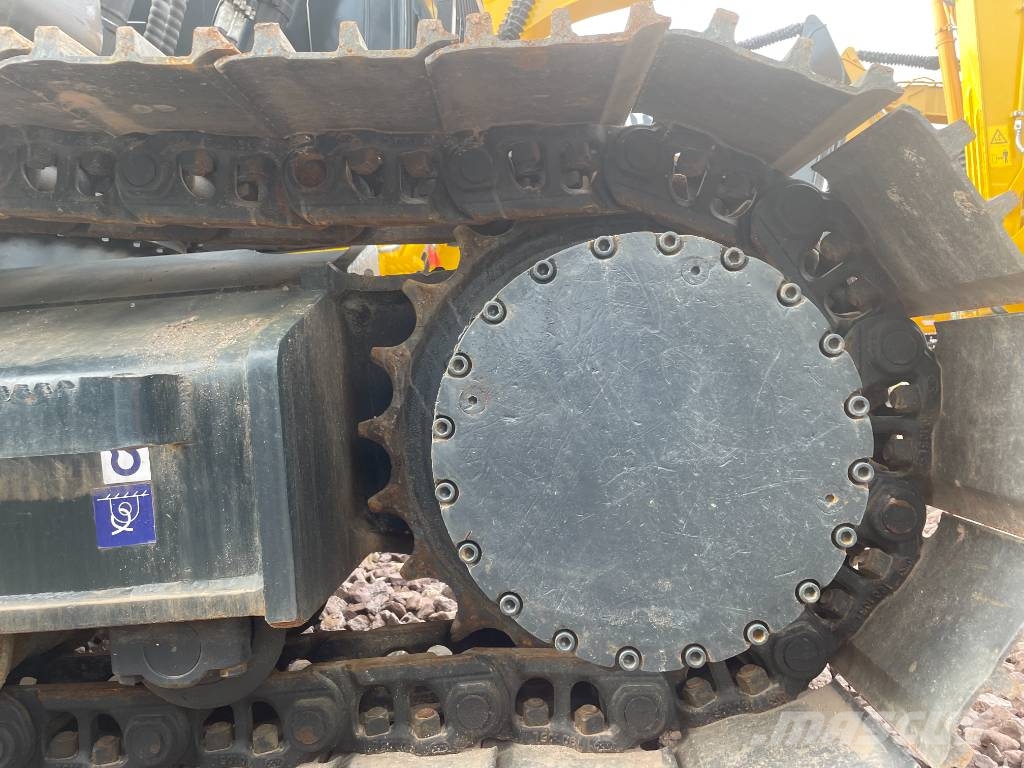 Hyundai R220LC-9S Excavadoras sobre orugas