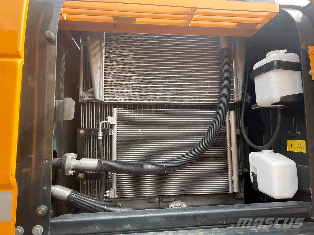 Hyundai R220LC-9S Excavadoras sobre orugas