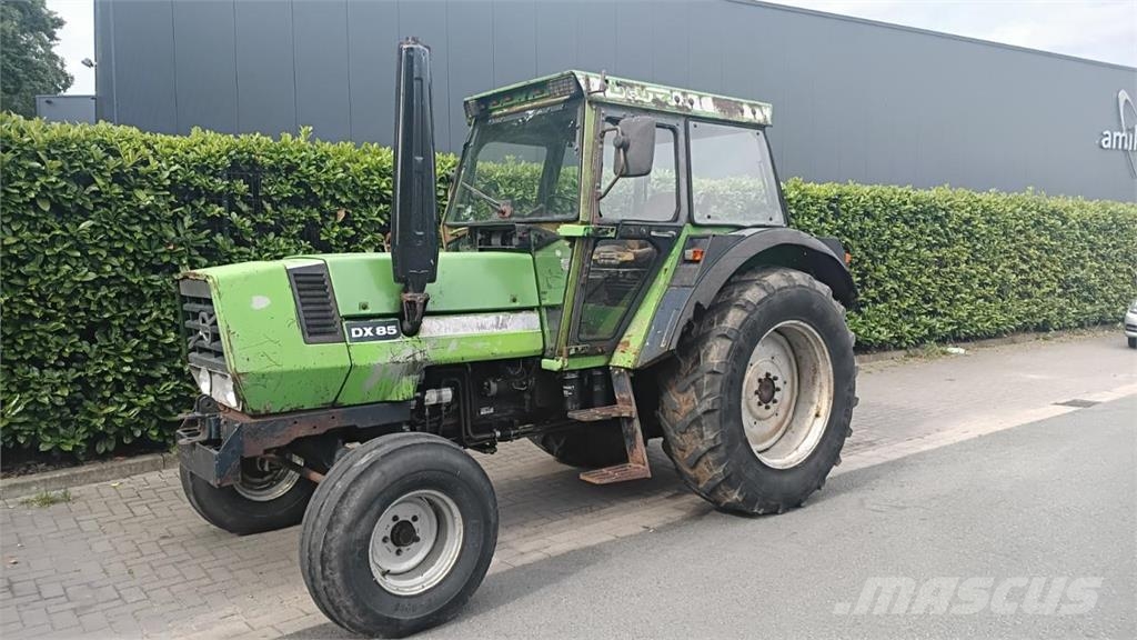 Deutz-Fahr DX 85 2wd Traktory