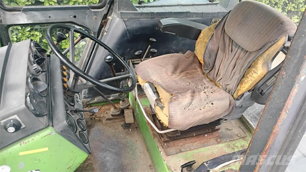 Deutz-Fahr DX 85 2wd Traktory