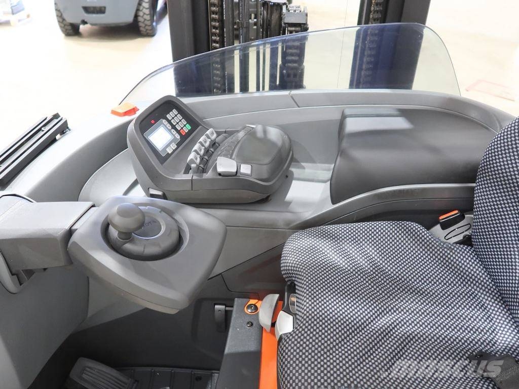 BT RRE160H Skyvemasttruck