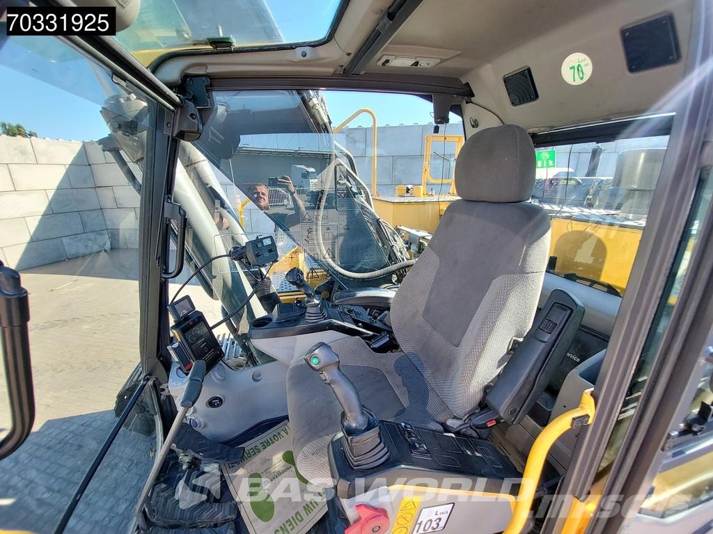 Volvo EC250 E L 대형 굴삭기 29톤 이상