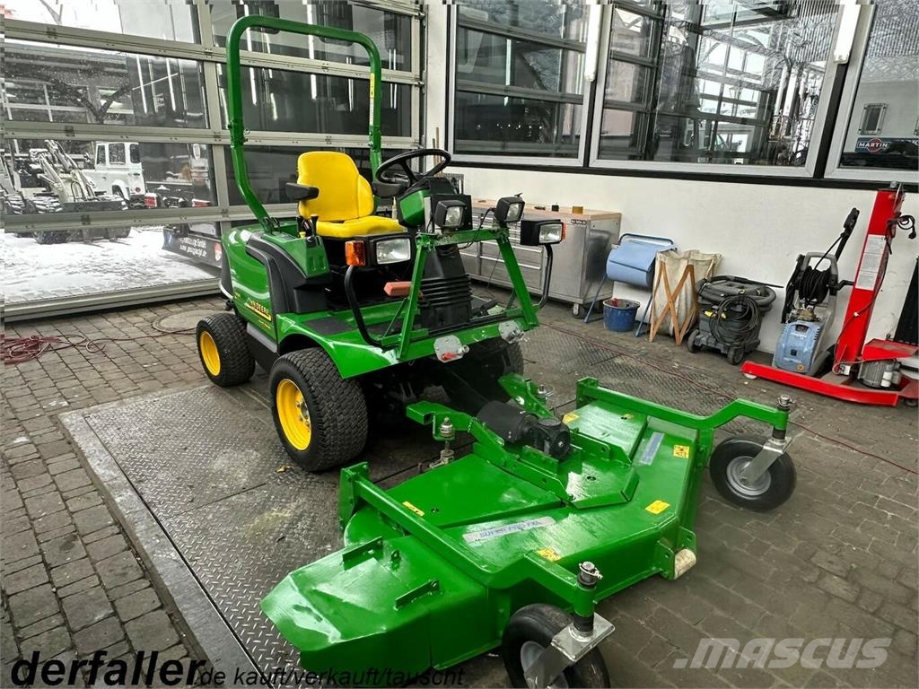 John Deere F1445 Großflächenmäher Aufsitzmäher... Samojízdné sekačky