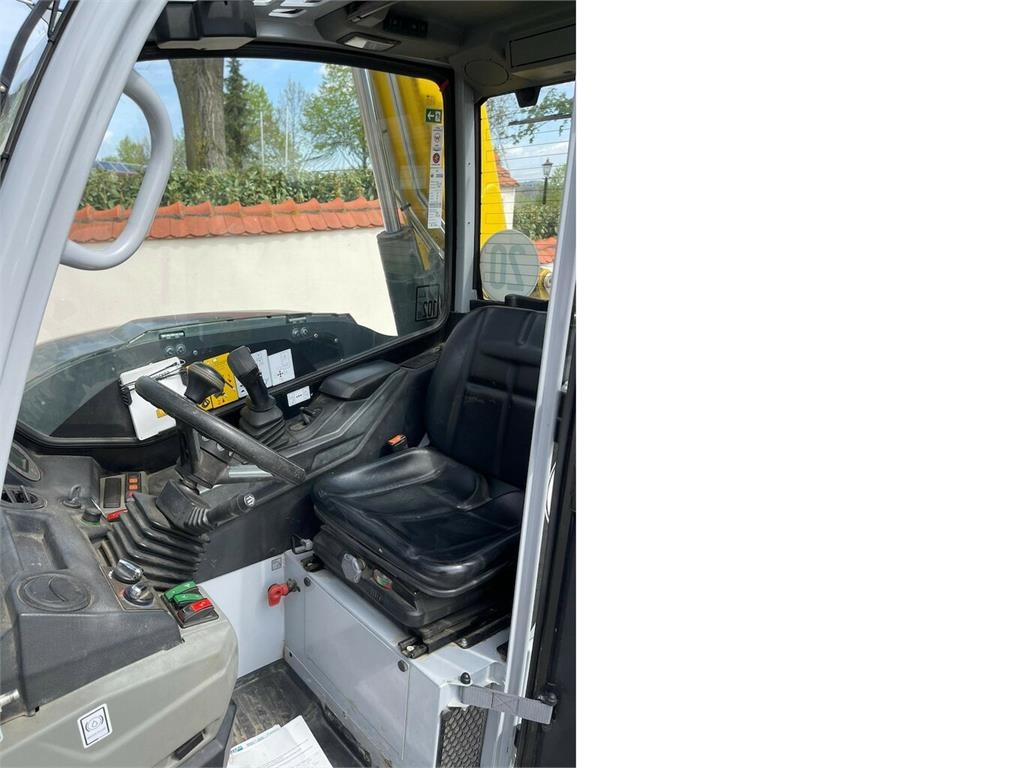 WACKER TH 412 Teleskoplader... مناولات متداخلة