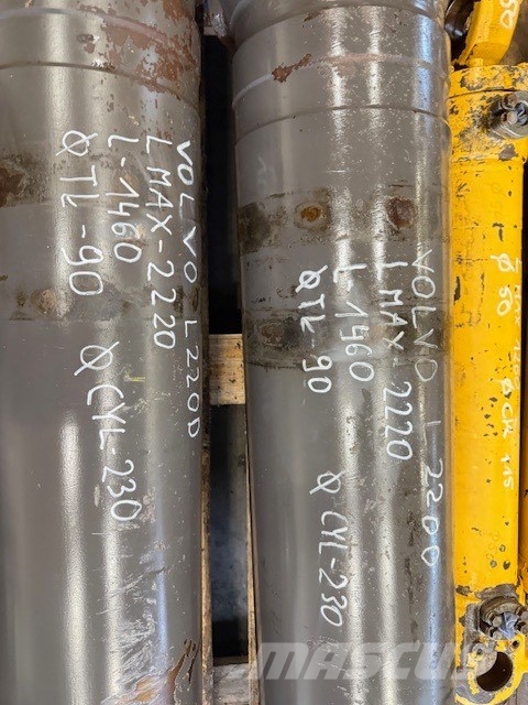 Volvo L 220 D COMPLET HYDRAULIC CYLINDER هيدروليات