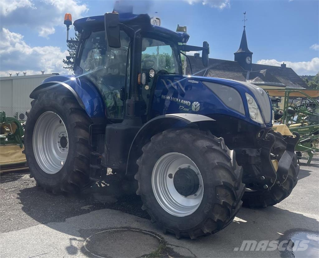 New Holland T 7.225 AC الجرارات