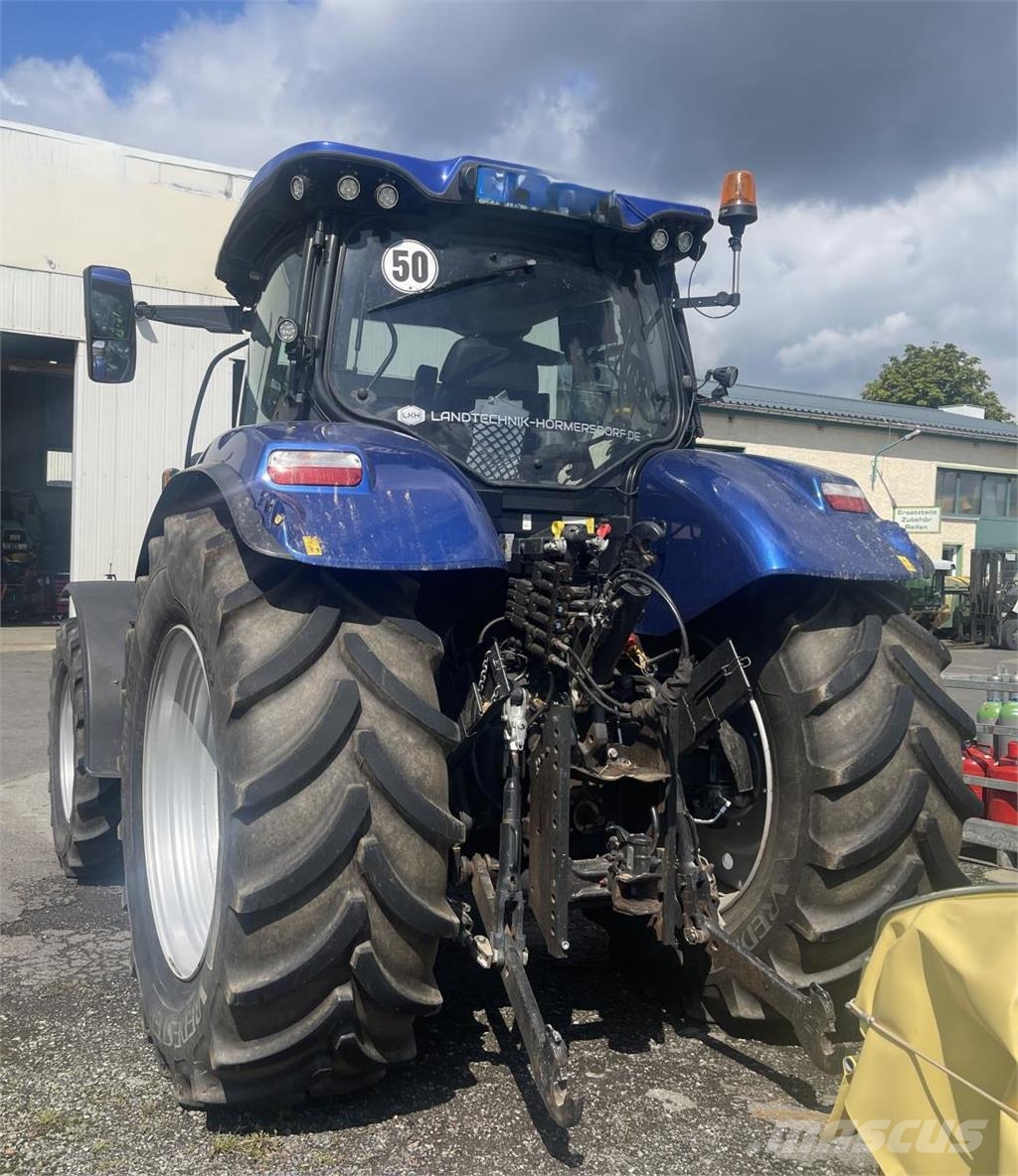 New Holland T 7.225 AC الجرارات
