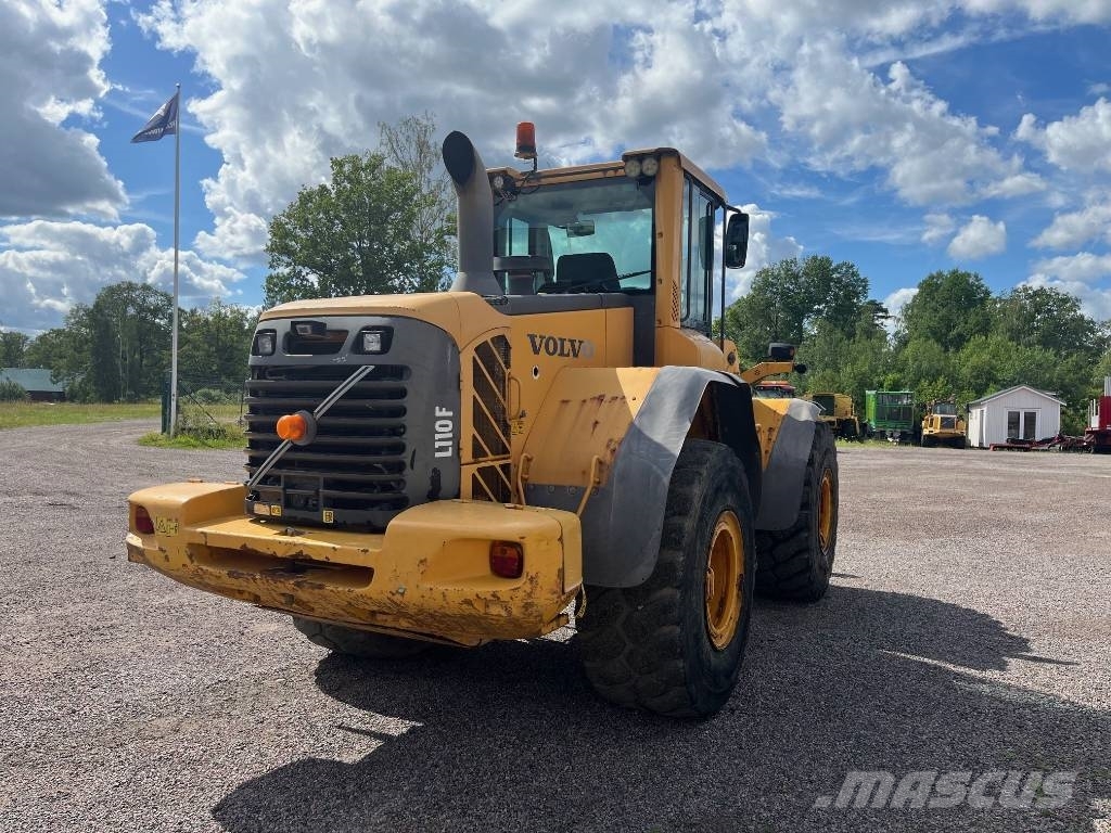 Volvo L 110 F 轮式装载机