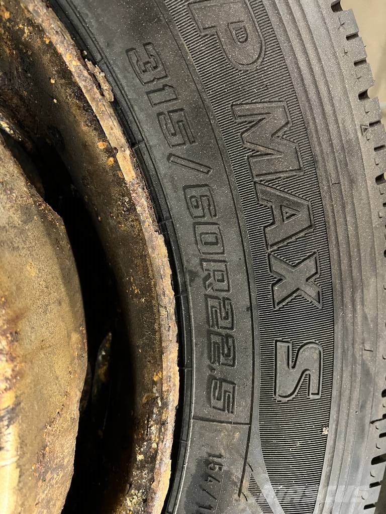 Goodyear ULTRA GRIP MAX Z Opony, koła i felgi