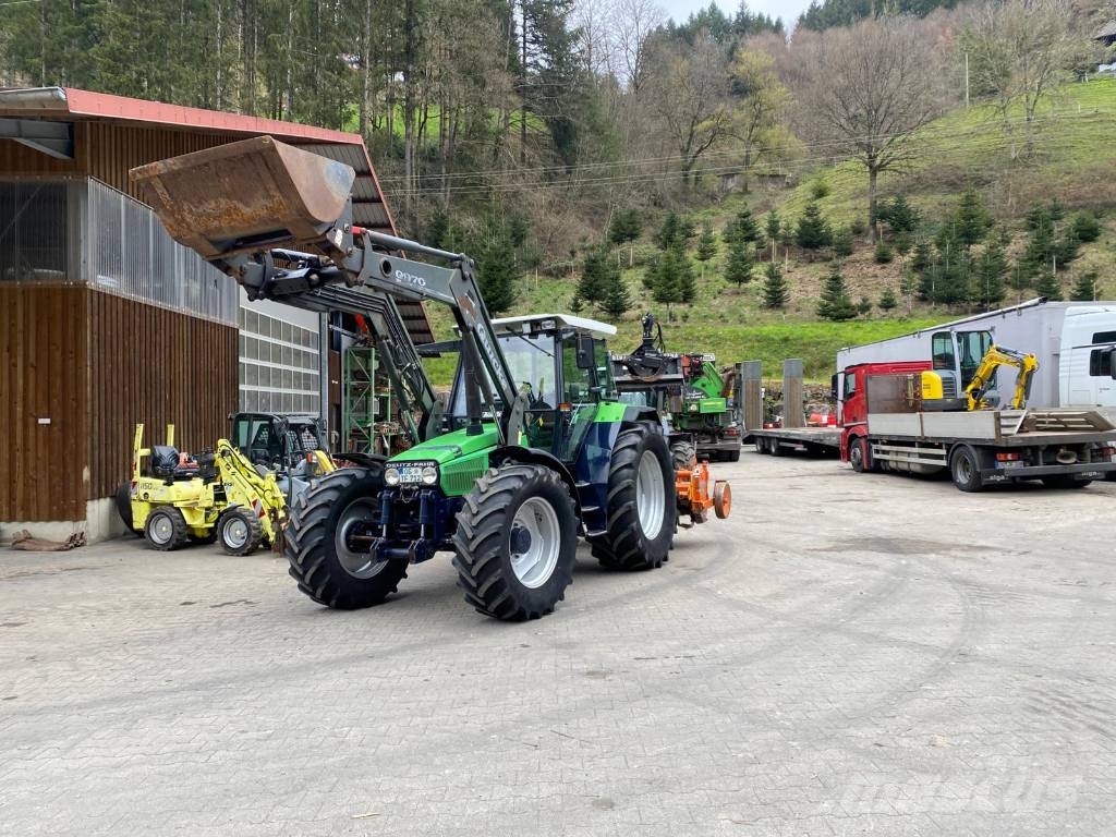 Deutz-Fahr 6. 38 Schlepper 曳引機