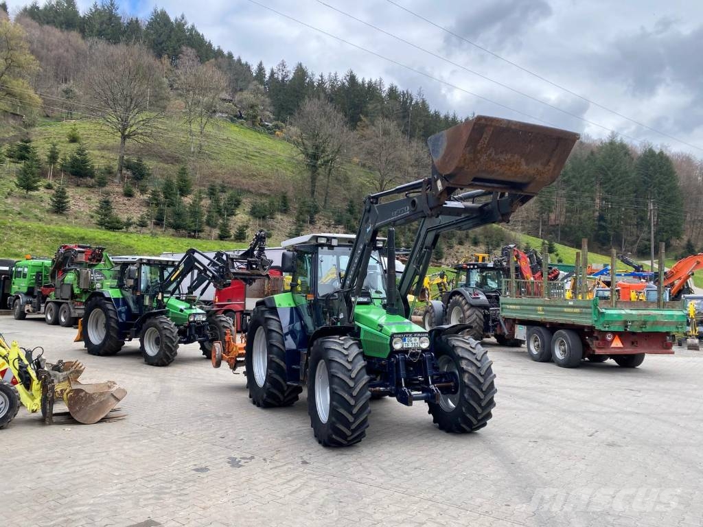 Deutz-Fahr 6. 38 Schlepper 曳引機