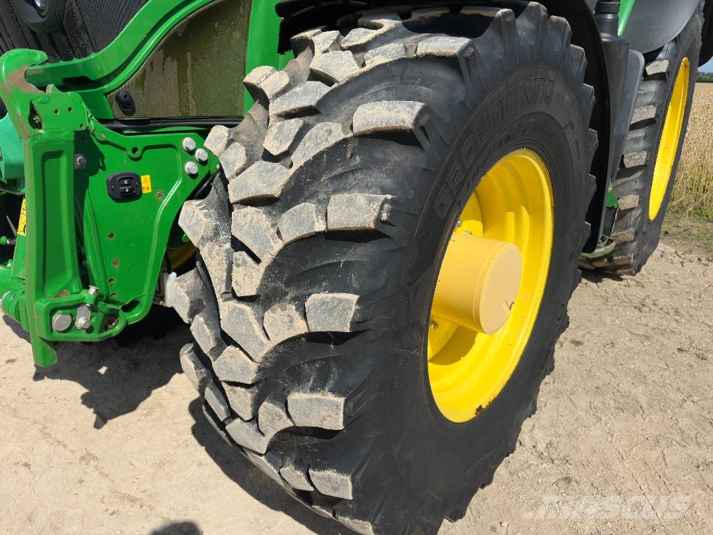 John Deere 6250 R Ultimate Edition الجرارات