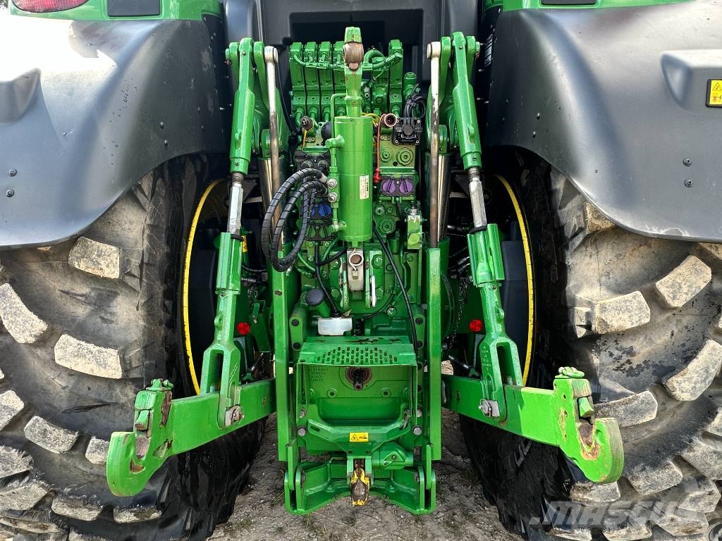 John Deere 6250 R Ultimate Edition الجرارات