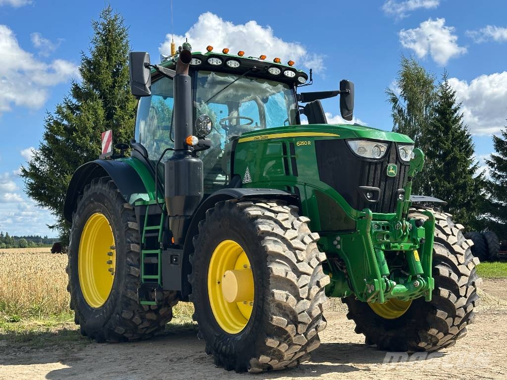 John Deere 6250 R Ultimate Edition الجرارات
