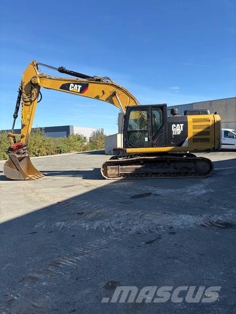 CAT 323 F L Pelle sur chenilles