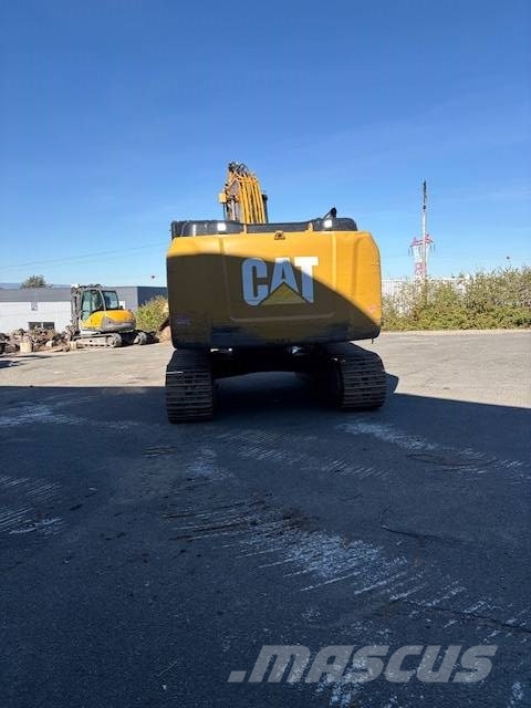 CAT 323 F L Pelle sur chenilles