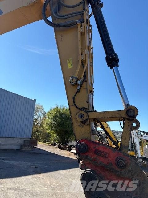 CAT 323 F L Pelle sur chenilles