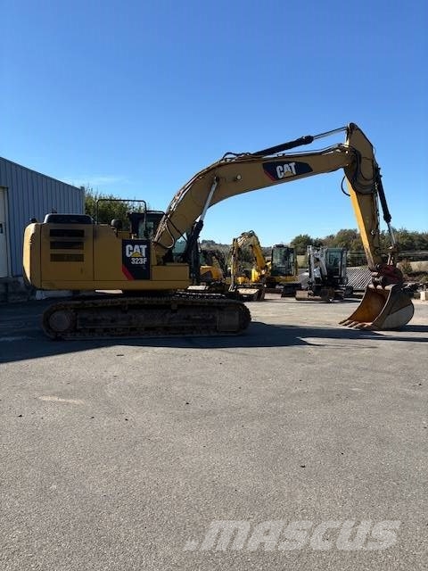 CAT 323 F L Pelle sur chenilles