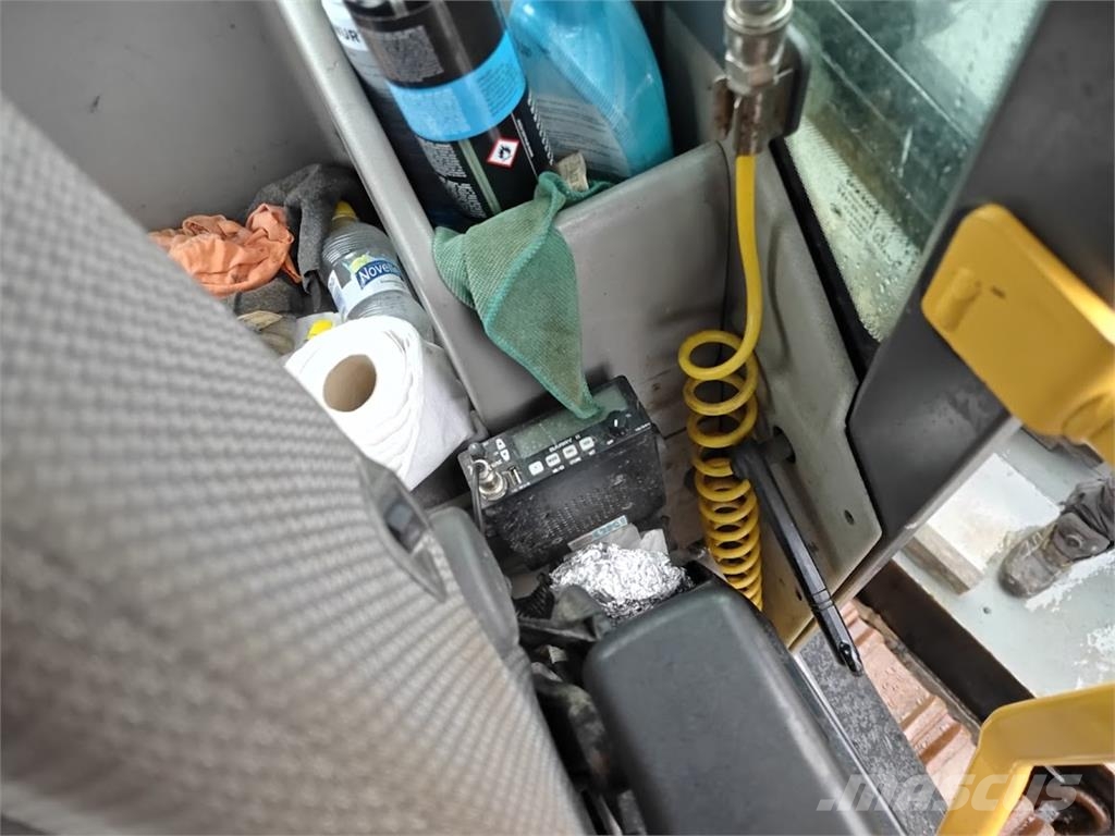  Ruoppausproomu, hinaaja + Volvo EC250EL Ruoppauspr Barje si pontoane
