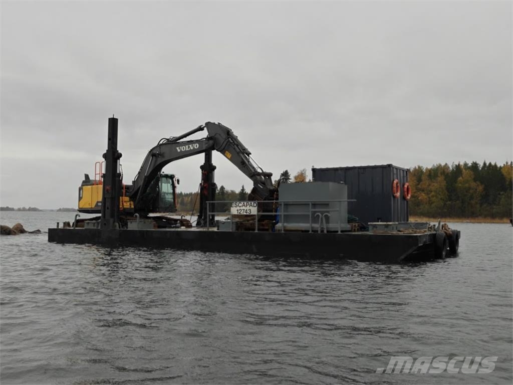  Ruoppausproomu, hinaaja + Volvo EC250EL Ruoppauspr Barje si pontoane