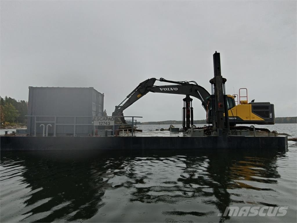  Ruoppausproomu, hinaaja + Volvo EC250EL Ruoppauspr Barje si pontoane