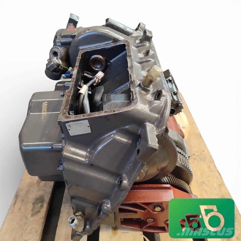 CLAAS Axion C-Matic Gearbox ZF 2097 003 014 Transmisiones