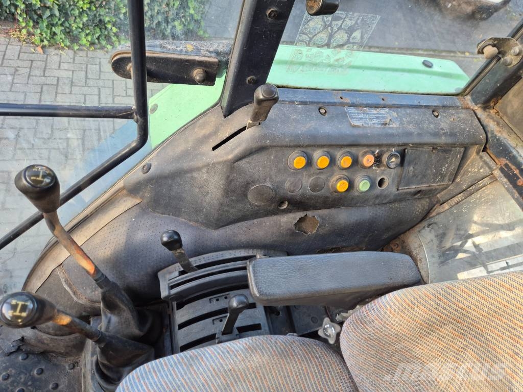 Deutz DX 3.90 Traktorji