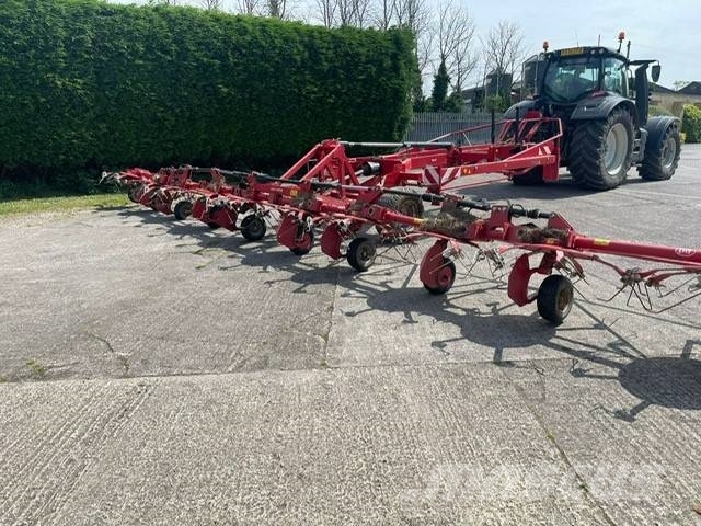 Lely 1250 PROFI TEDDER Rakes and tedders
