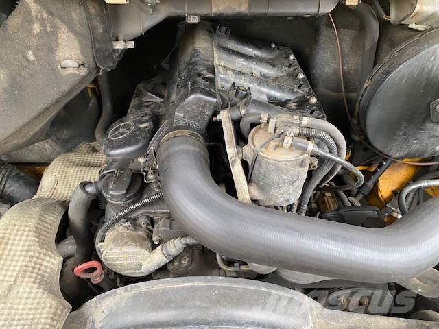 Mercedes-Benz 211 CDI B2C 平台