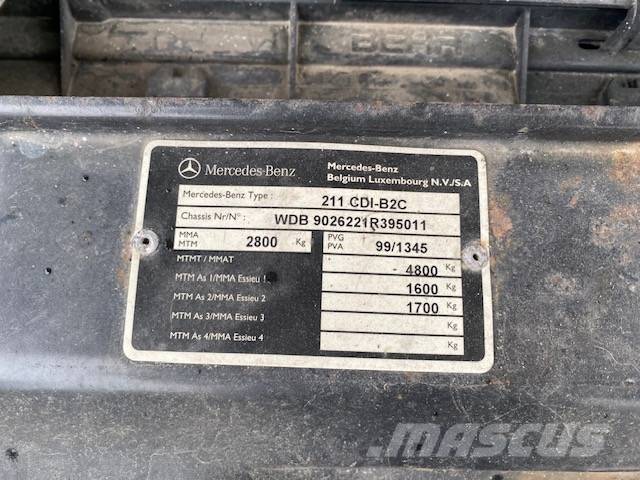 Mercedes-Benz 211 CDI B2C 平台
