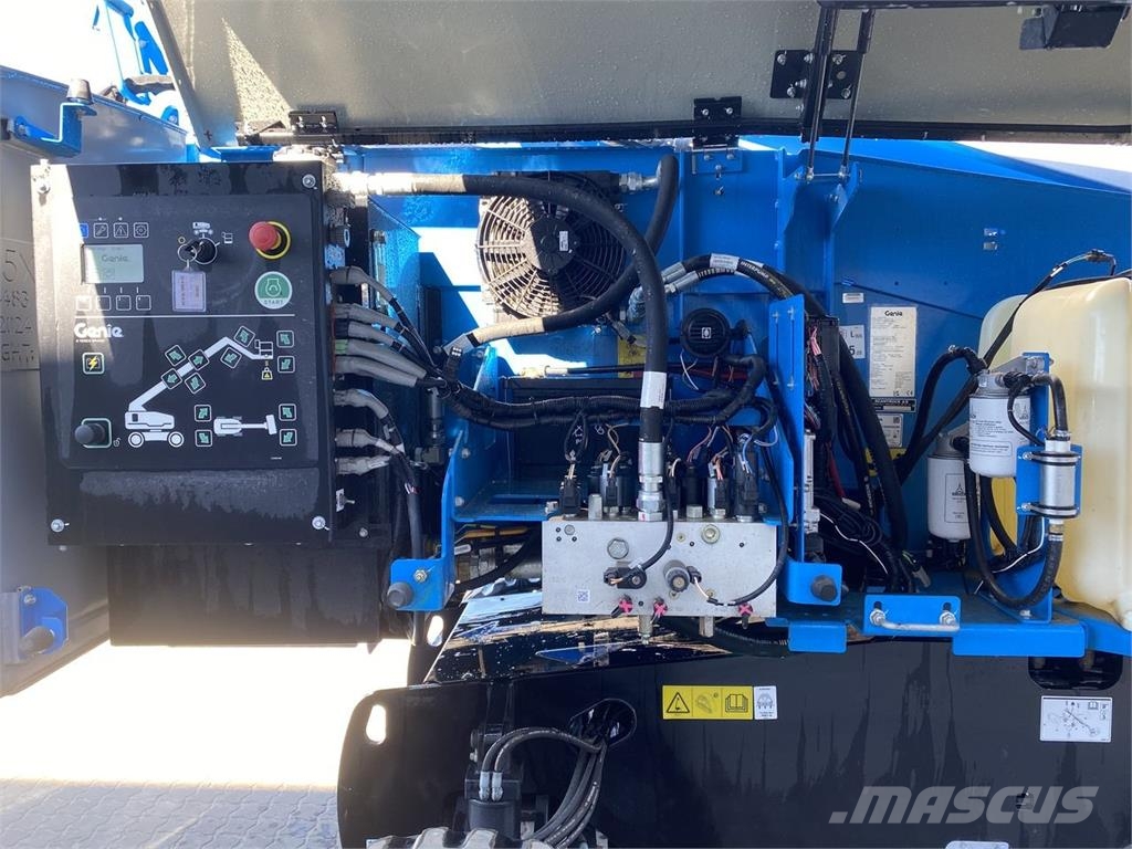 Genie S-65 TRAX رافعات سلة مفصلية