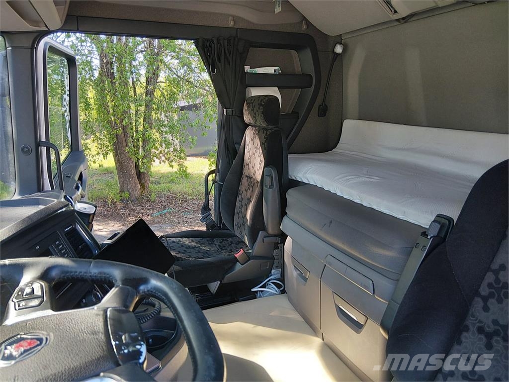 Scania R500 6x2 Camiones con caja de remolque
