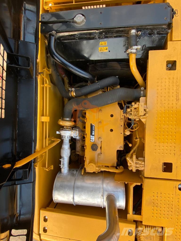 CAT 320 D 履带挖掘机