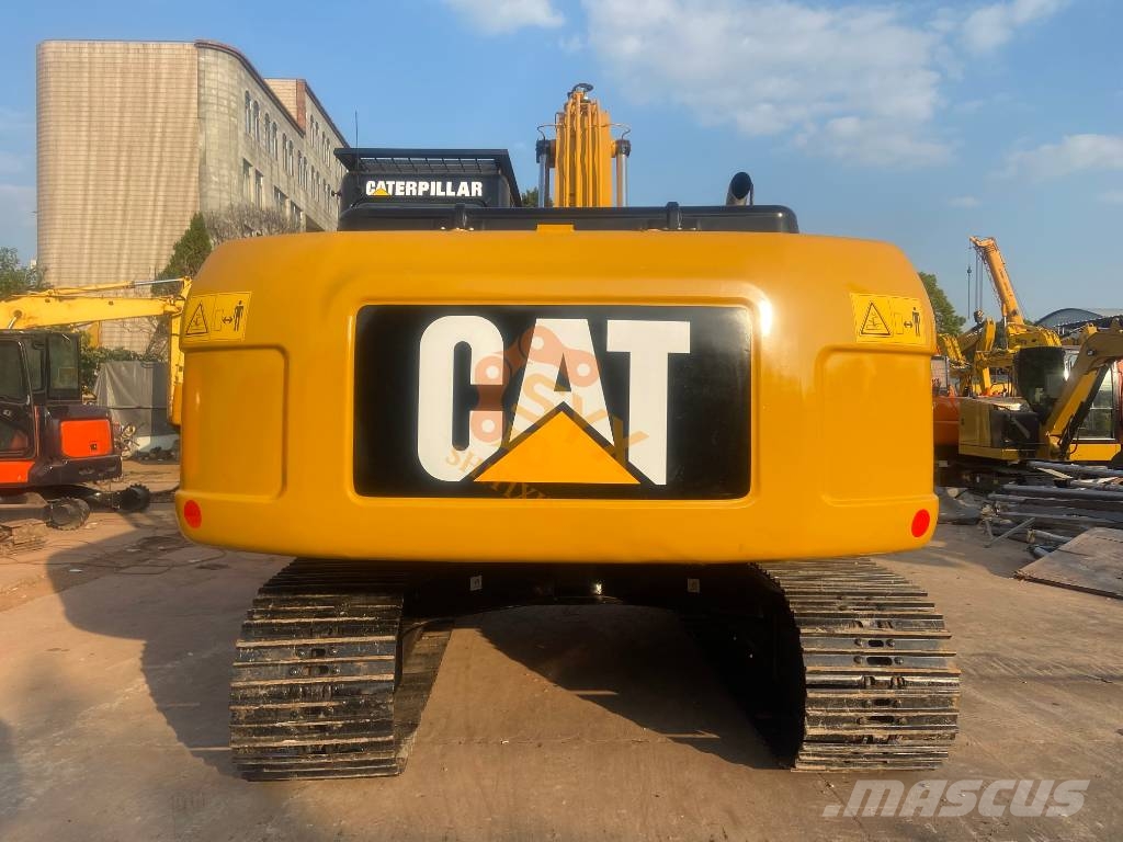 CAT 320 D 履带挖掘机