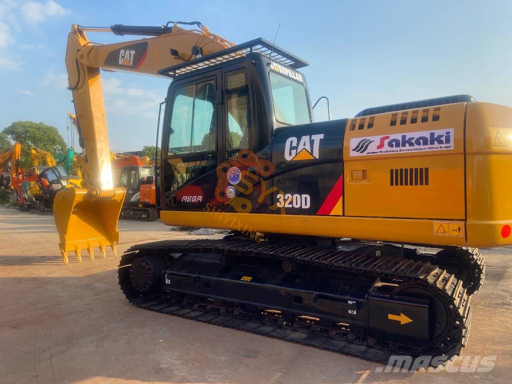CAT 320 D 履带挖掘机