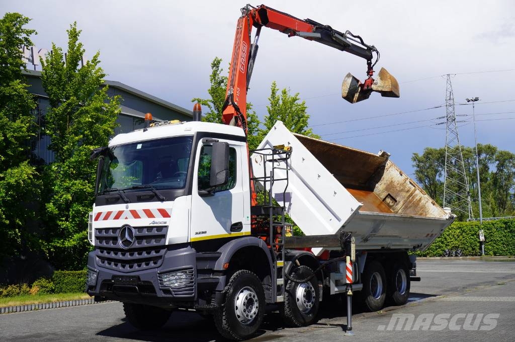 Mercedes-Benz Arocs 3236 8x4 / HDS Fassi F155A.0.22 / 3 units Camiões basculantes