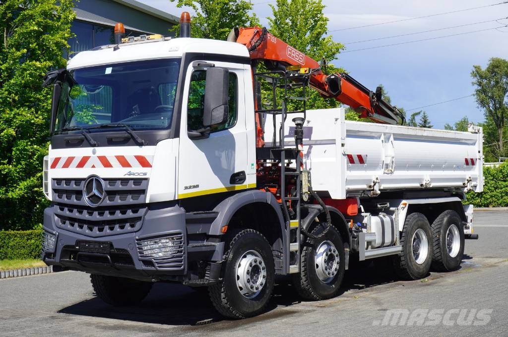 Mercedes-Benz Arocs 3236 8x4 / HDS Fassi F155A.0.22 / 3 units Camiões basculantes