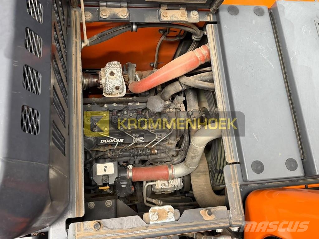 Doosan DX 140 LCR-7 Bageri guseničari