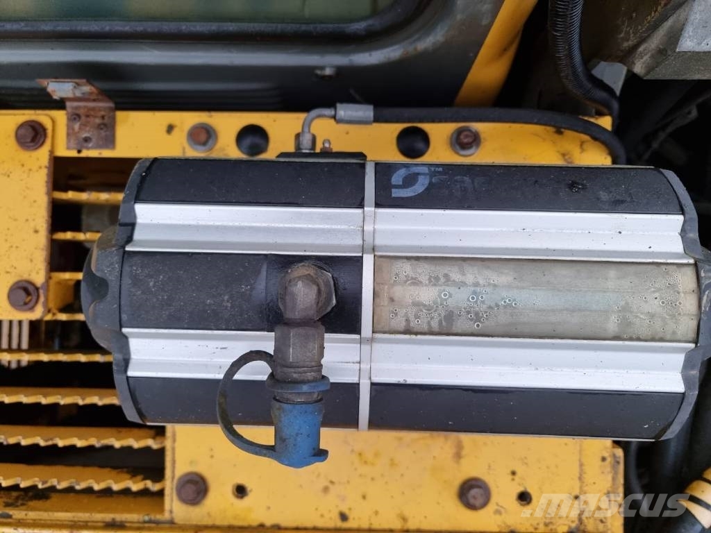 Volvo EC 460 B LC Roomikekskavaatorid
