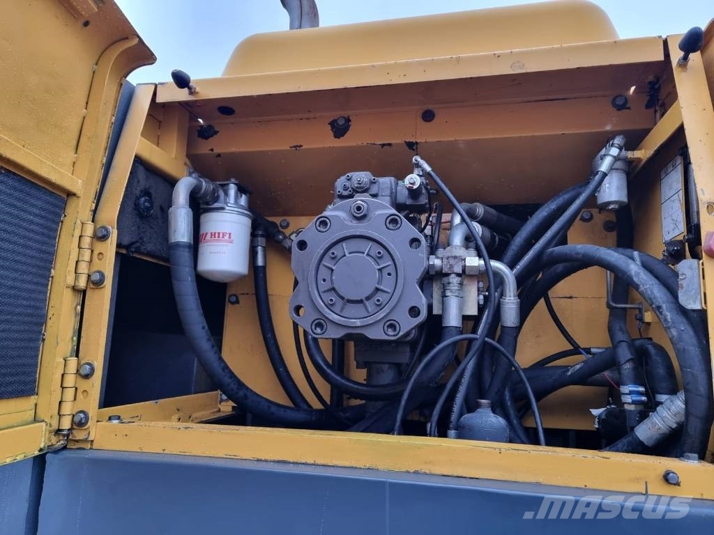 Volvo EC 460 B LC Roomikekskavaatorid